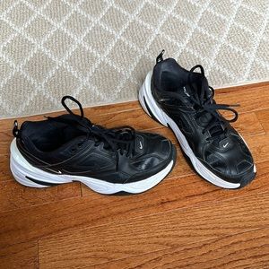 Nike Tekno 2K Sneakers in Black/White